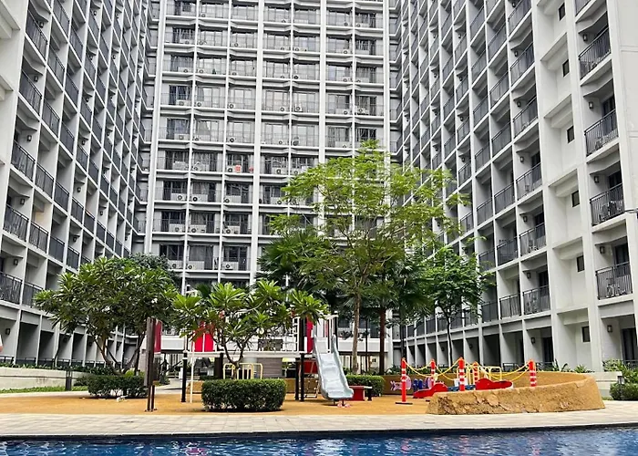The Nuebe Near Sm Moa Pasay Manila